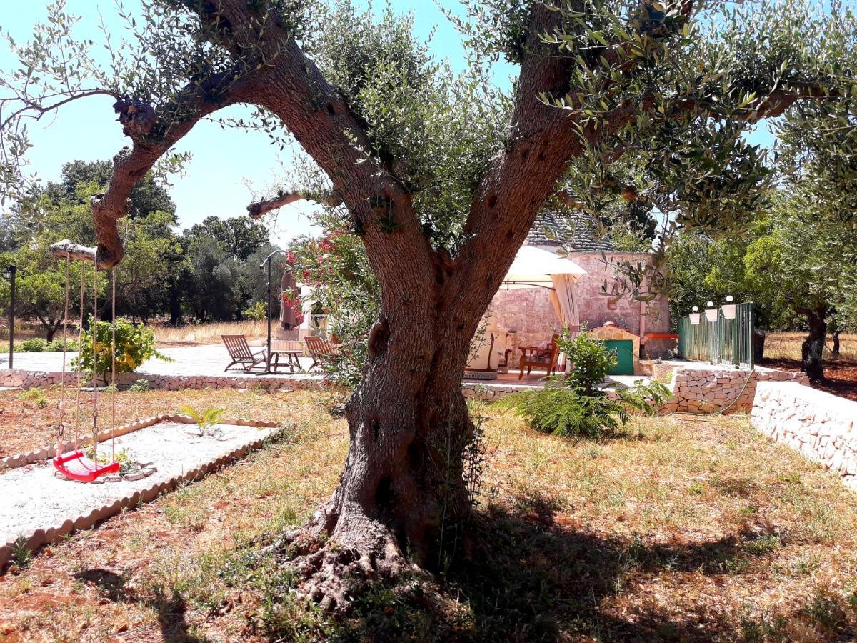 Villa Il Leccio - Trulli Cisternino Bagian luar foto