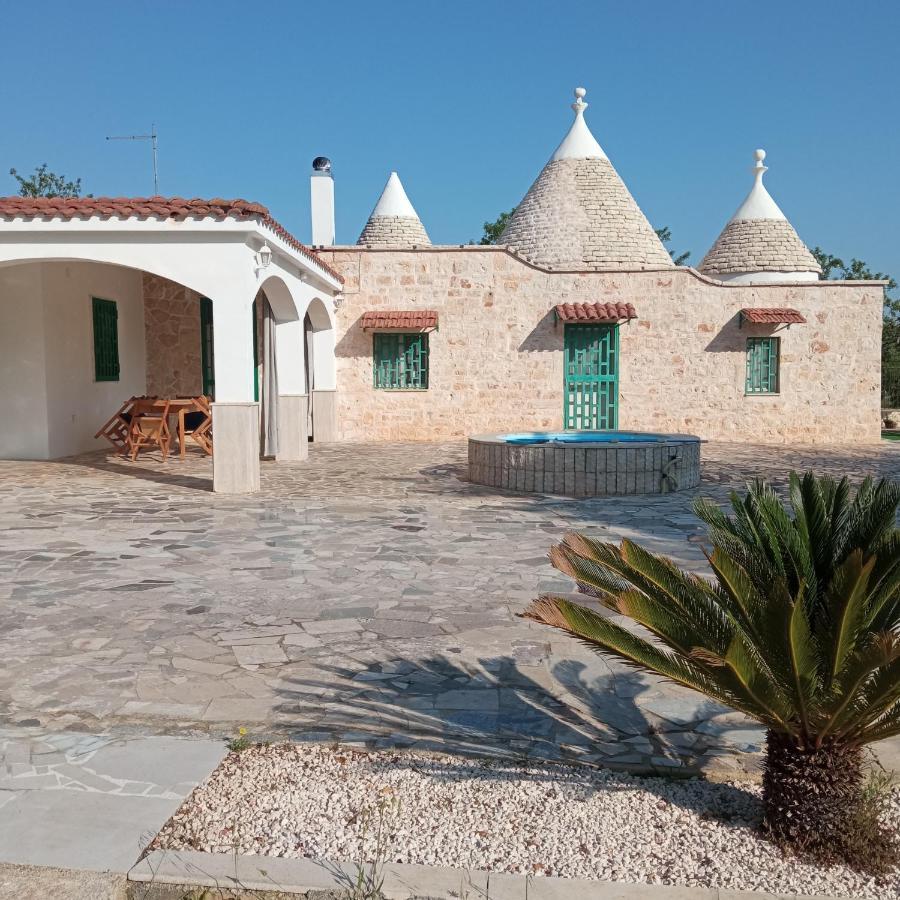 Villa Il Leccio - Trulli Cisternino Bagian luar foto