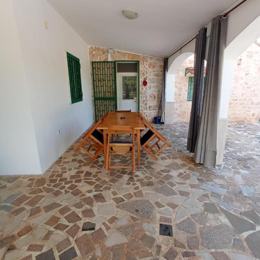 Villa Il Leccio - Trulli Cisternino Bagian luar foto
