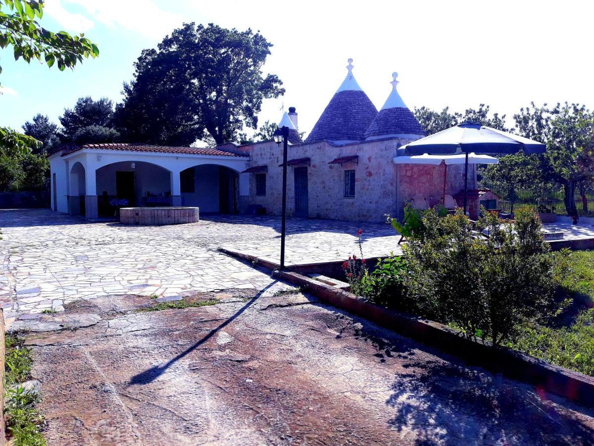 Villa Il Leccio - Trulli Cisternino Bagian luar foto