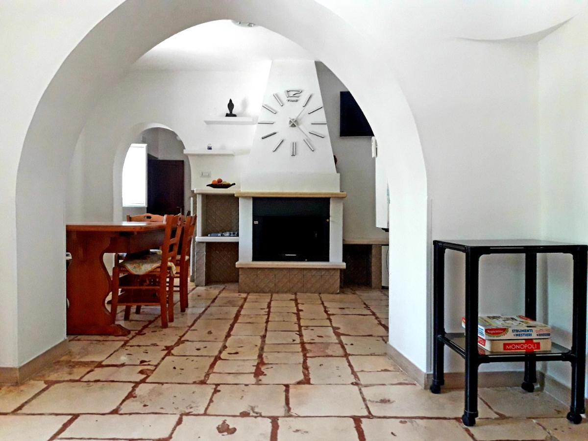 Villa Il Leccio - Trulli Cisternino Bagian luar foto